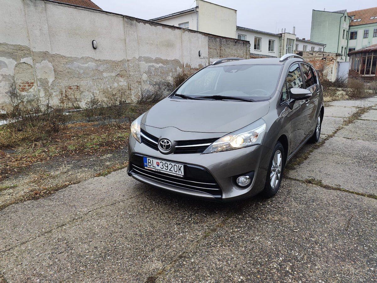 Toyota Verso, 1,8 benzín, r.v. 2017 - 4