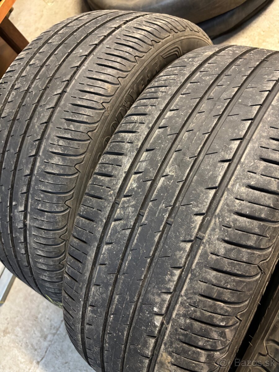 Pneu 245/45R19 102V Goodyear efficient grip DOT 2024 - 4