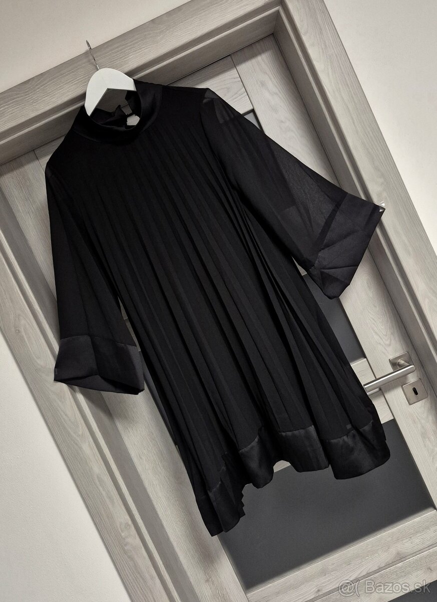 Plisované elegantné šaty UNI - 4