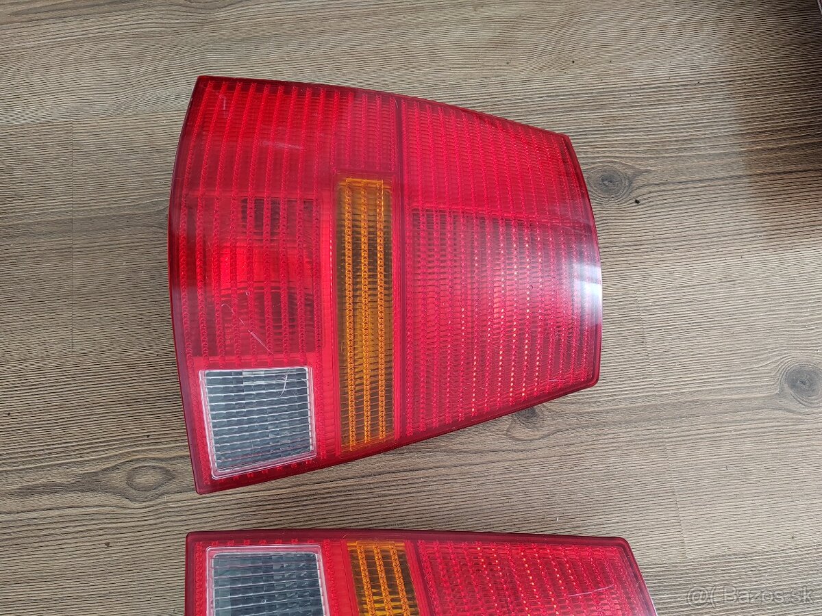 VW Golf 4 combi zadné svetlá - 4