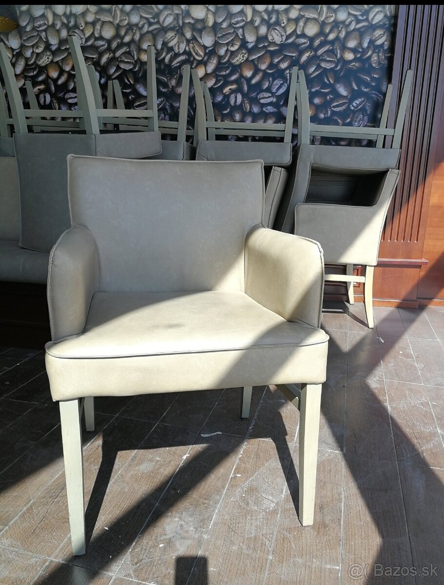 VELMI POHODLNE kresla 18ks - 4