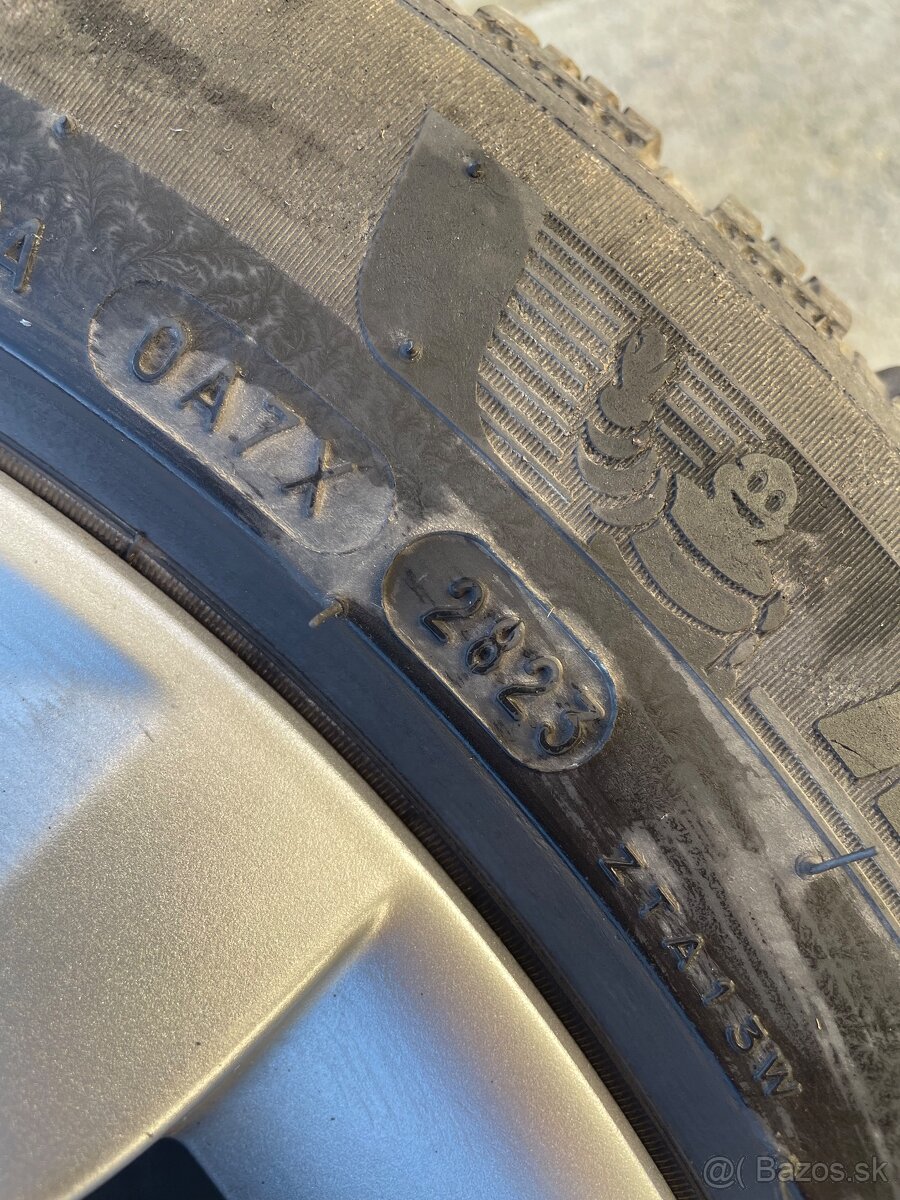 Predám originálne hliníkové disky Mercedes 17”+ zimne pneu - 4