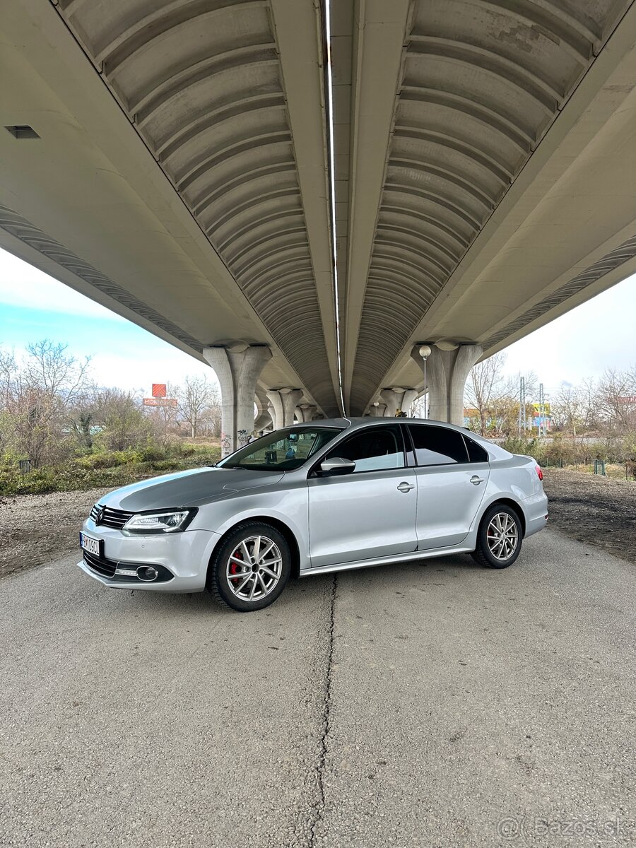 Volkswagen JETTA MK6 - STK do 05/2027, vymené rozvody - 4