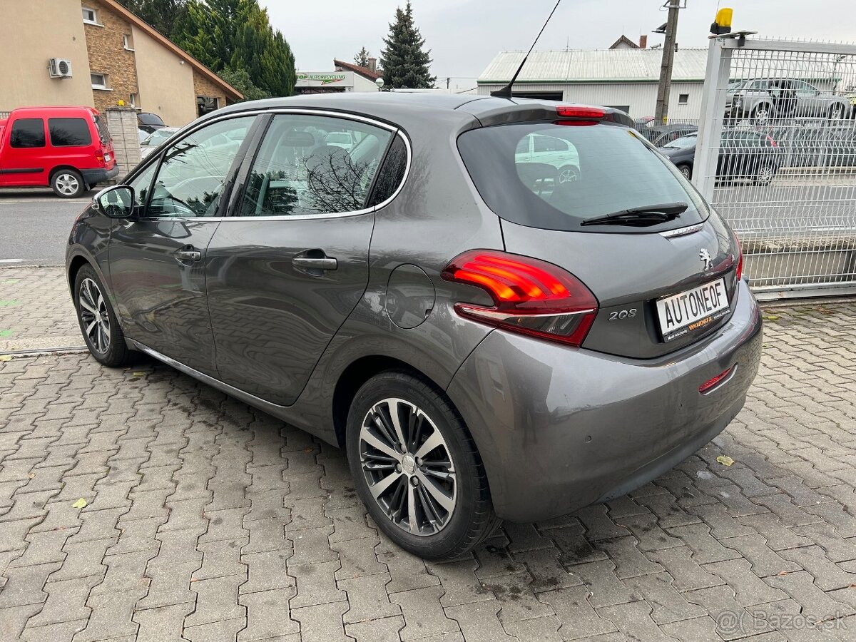 Peugeot 208 1.2benz Allure Automat - 4