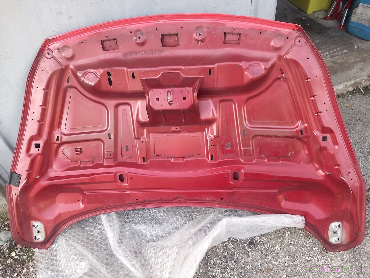Predám kapotu ford kuga 2015 - 4