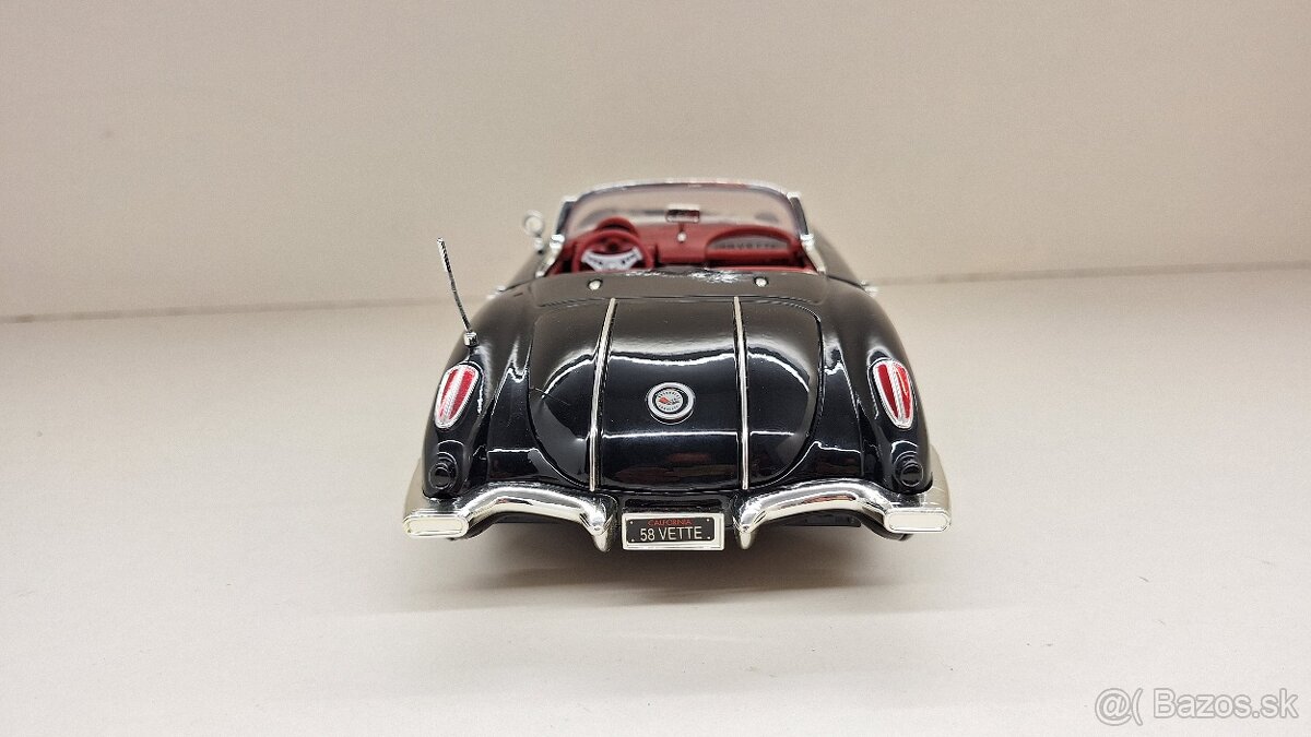 1:18 CHEVROLET CORVETTE 1958 - 4