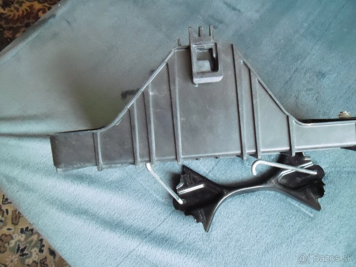 podstavec pod autobateriu Mazda cx5 - 4