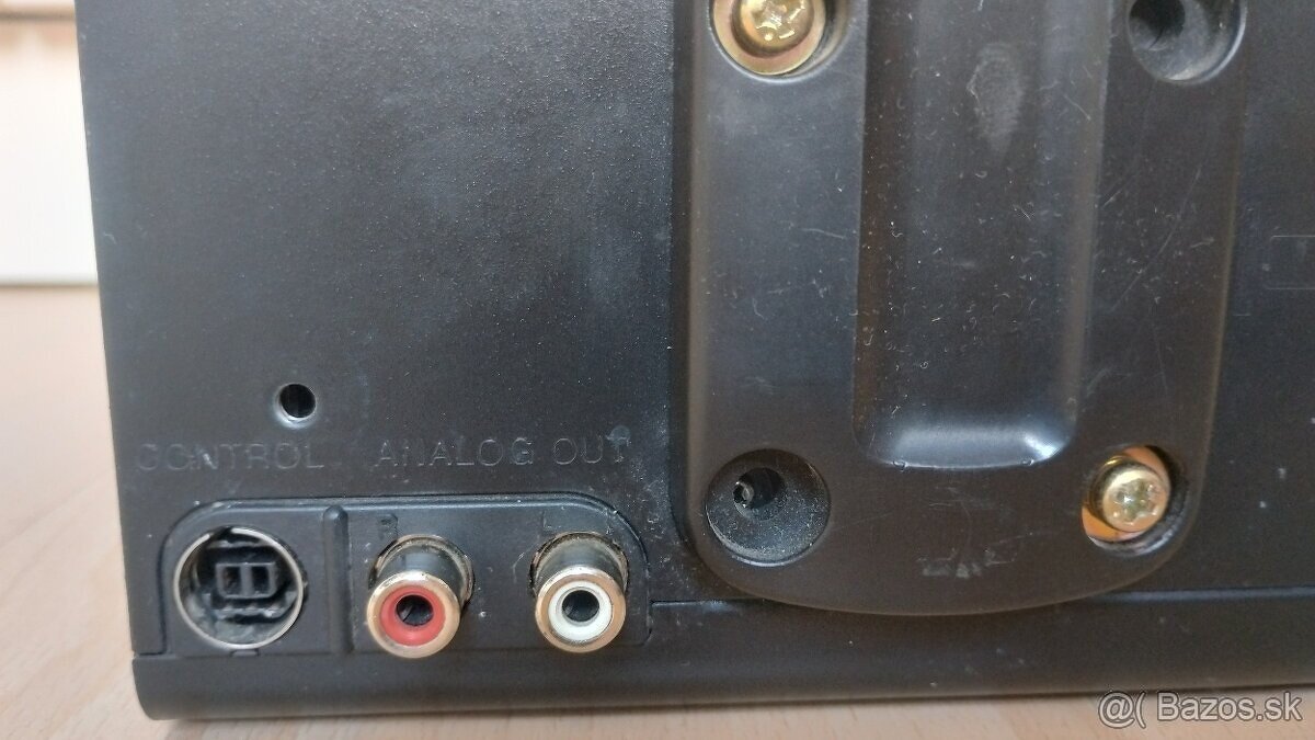 Predám 10 CD menič Sony CDX-605 - 4