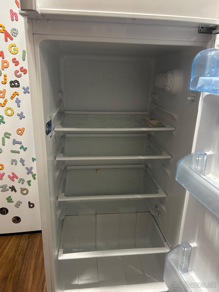 Chladnicka s mraznickou Beko - 4