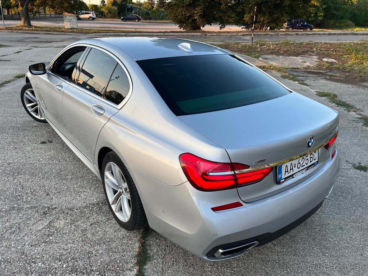 BMW 750i G11 XDrive - 4