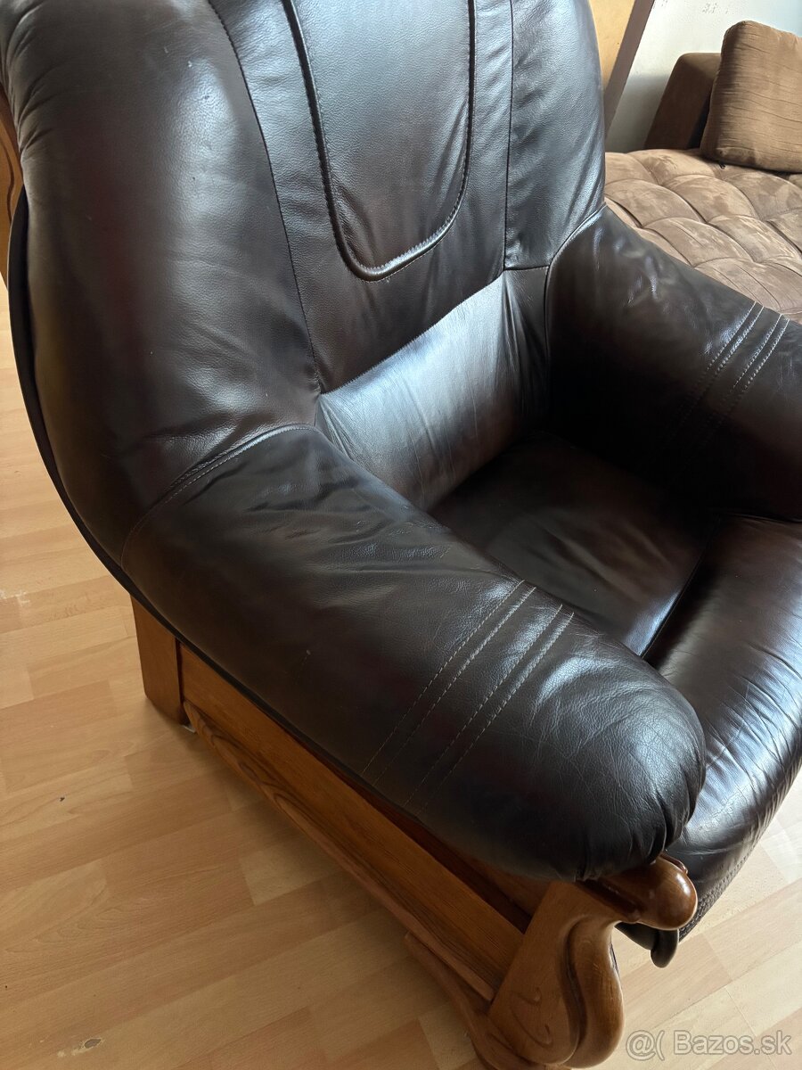 Rustikalna obývacia zostava s koženými kreslami - 4