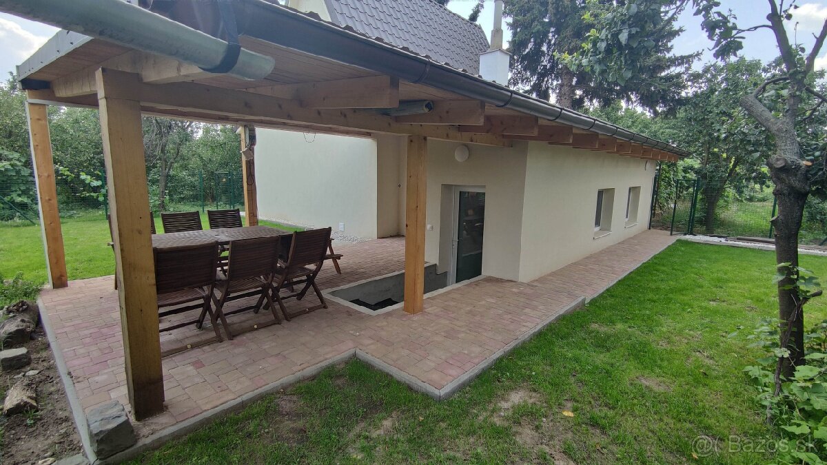 2i dom, apartmán, byt 44m2+terasa 15m2 s trávnikom 135m2 - 4