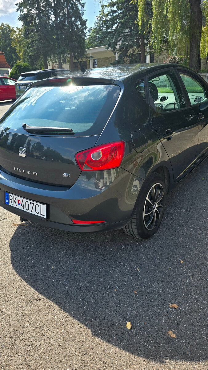 Seat Ibiza 1.4 63Kw r.v 2010 + odoberateľné ťažné - 4