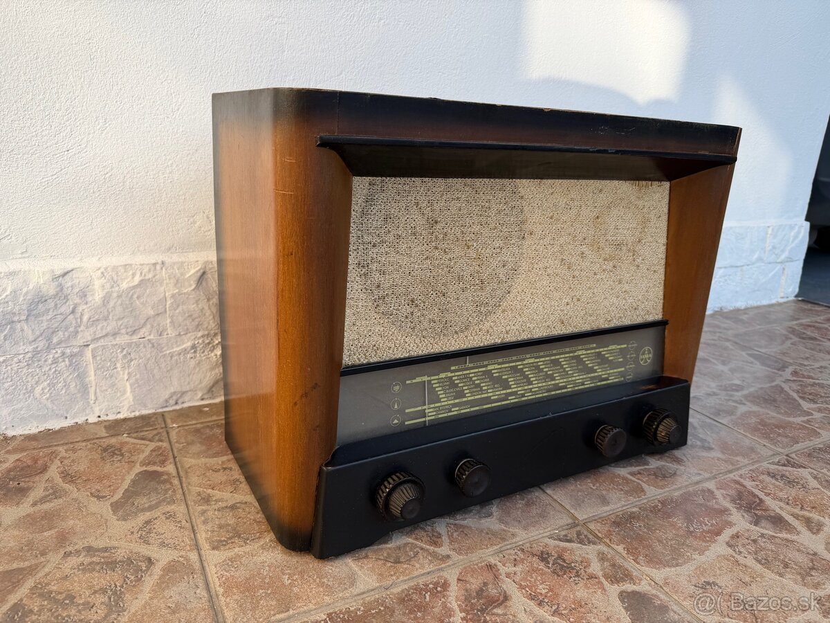 Predam Tesla Harmonie 2 - 4