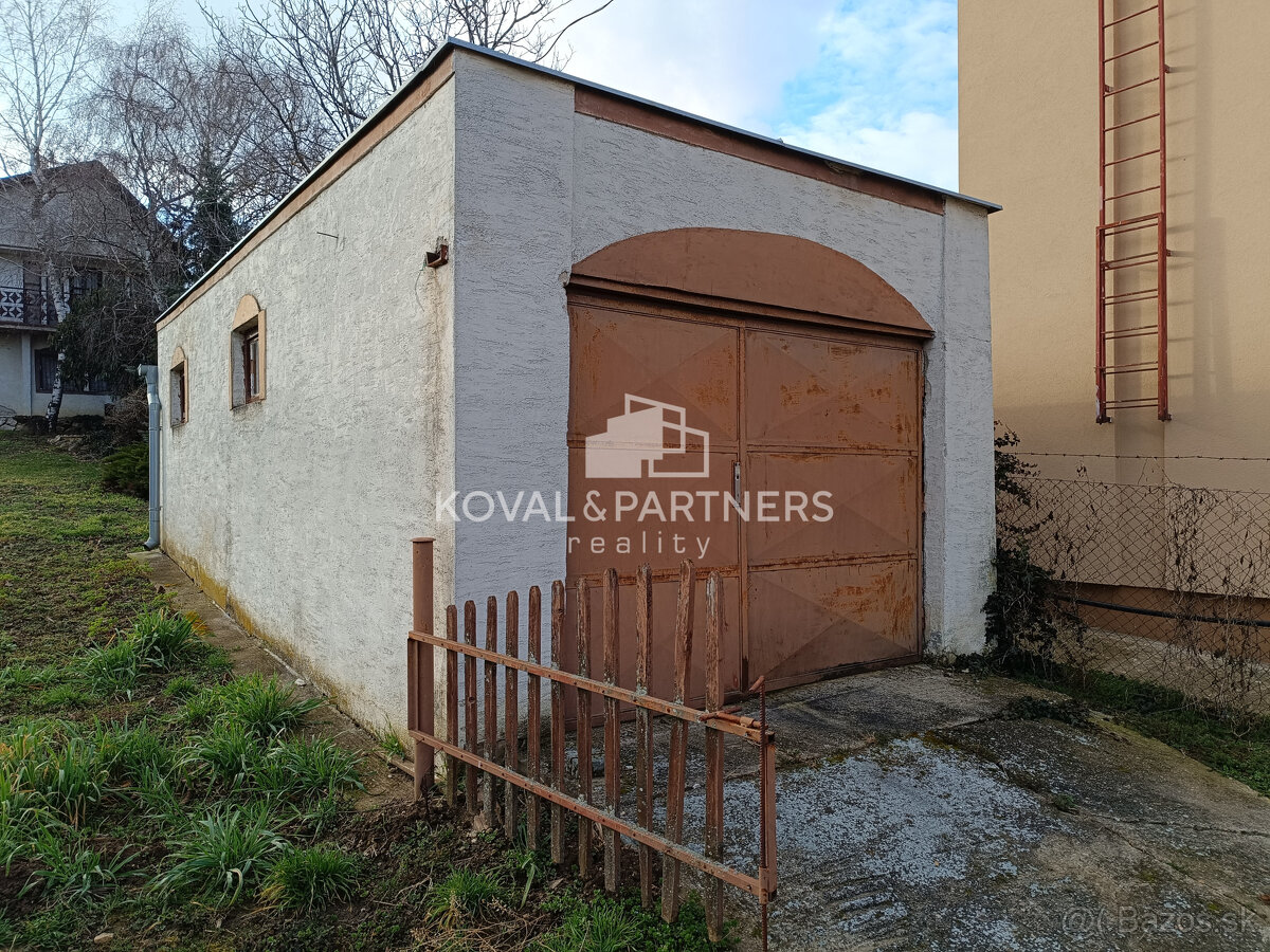 Rodinný dom s veľkým pozemkom - Veľký Kýr - 4