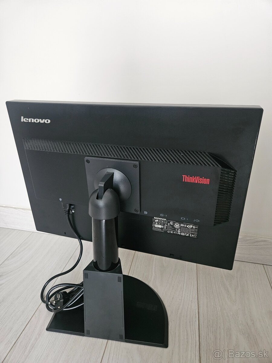 22" Lenovo ThinkVision LT2252PWD - 4