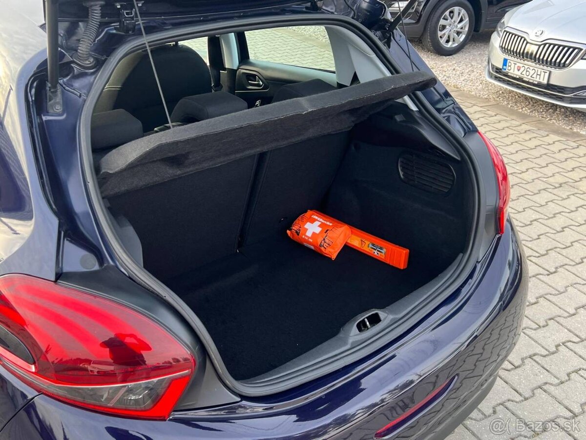 Peugeot 208 1.2 PureTech Active E6.2 - 4