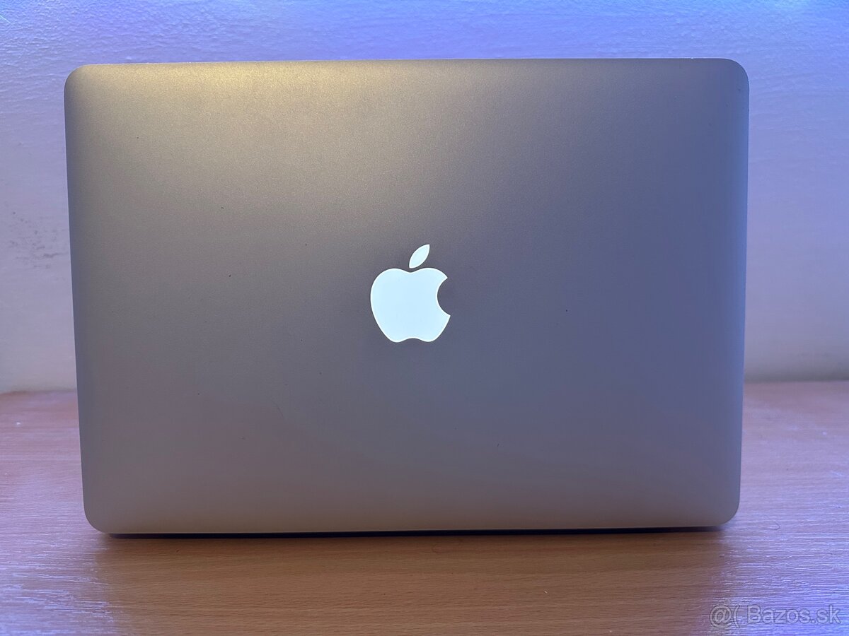 Apple MacBook Air 2017 - 4