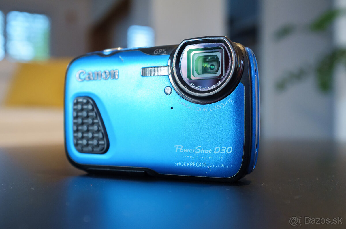 Canon PowerShot D30 - 4