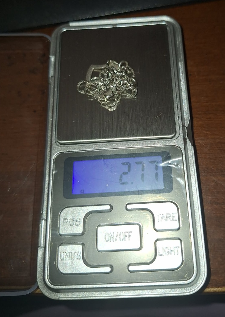 STRIEBORNÝ NÁHRDELNÍK - 4