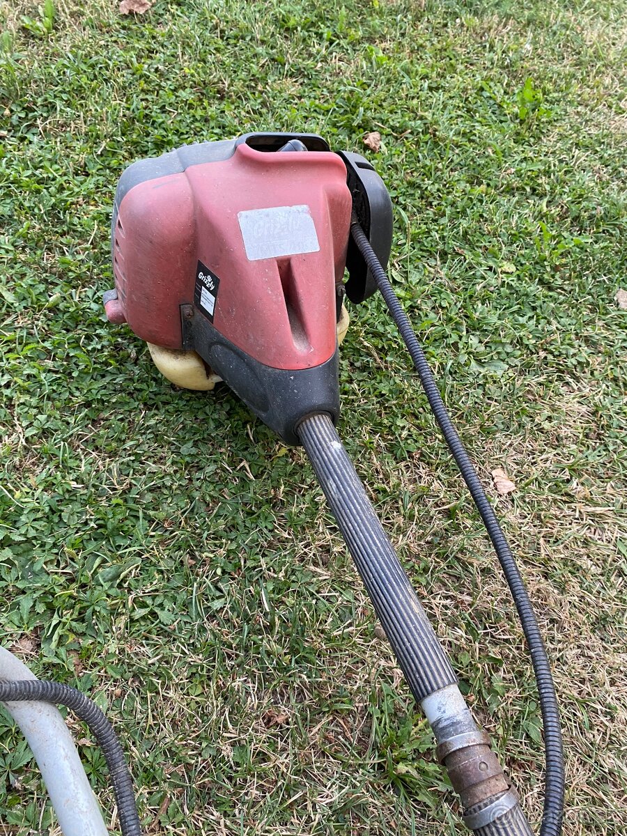 Krovinorezy Grizzly a Stiga - 4