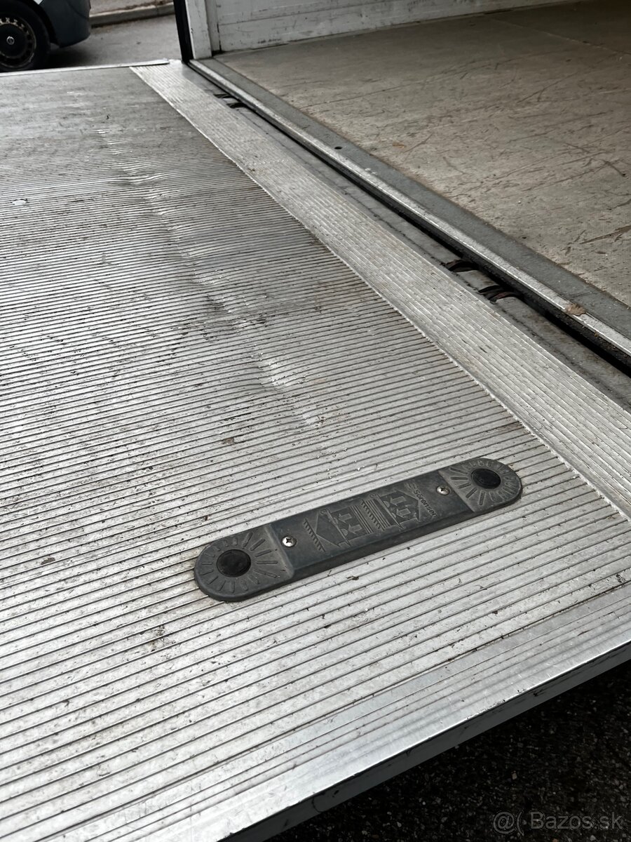 IVECO DAILY s hydraulickým čelom - 4