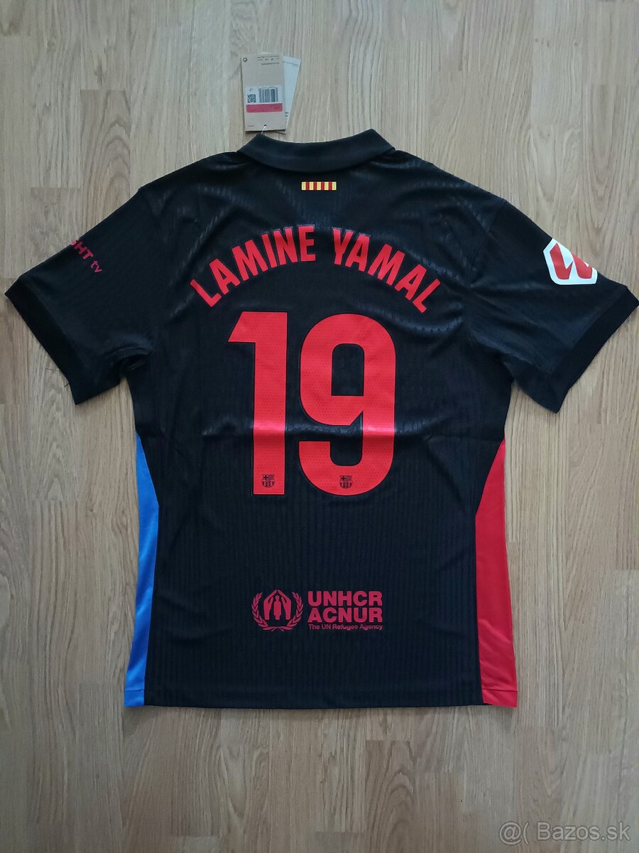 Barcelona 24/25 Away - 4