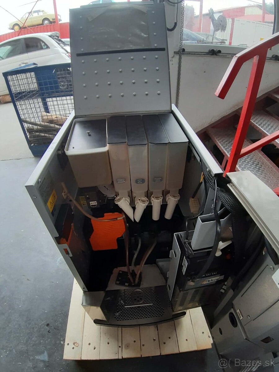 Nápojový automat/ kávomat - 4