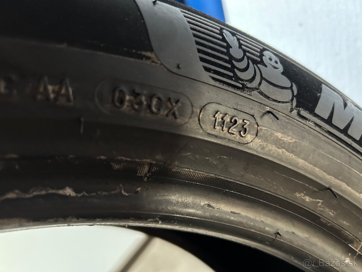 255 / 45 R20 letná sada Michelin - 4