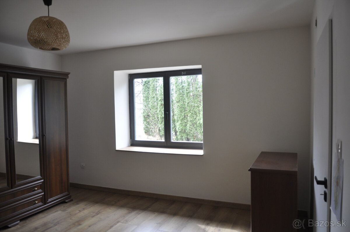 3i dom s krásnou panorámou v Hollóháza, Maďarsko - 4