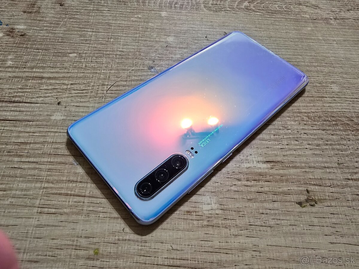 Huawei P30 128gb v super stave ma krasny Amoled displej bez - 4