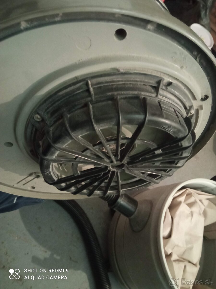 Pracovný vysávač ETA - 4