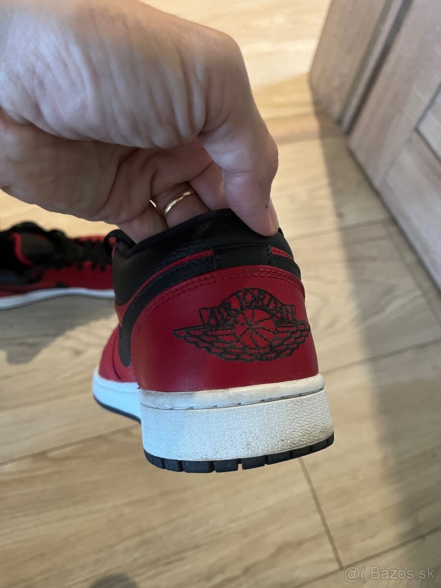 Nike Air Jordan Low 1 553558 605 - 4