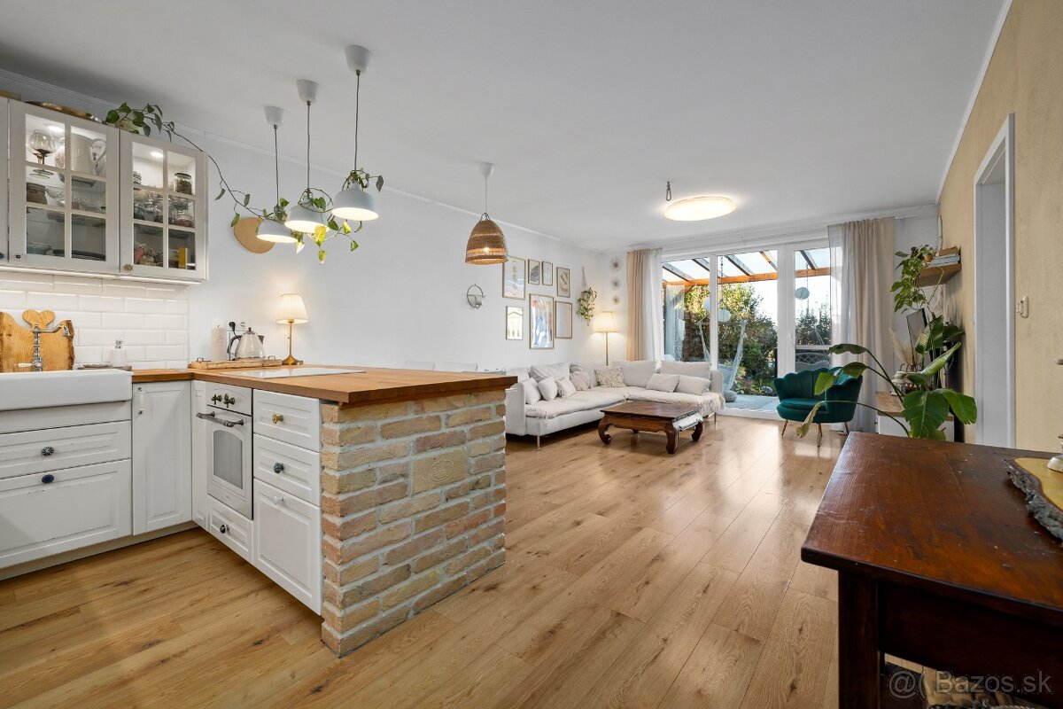 NA PREDAJ- KRÁSNY- 4- IZBOVÝ DOM- HRUBÁ BORŠA - 4