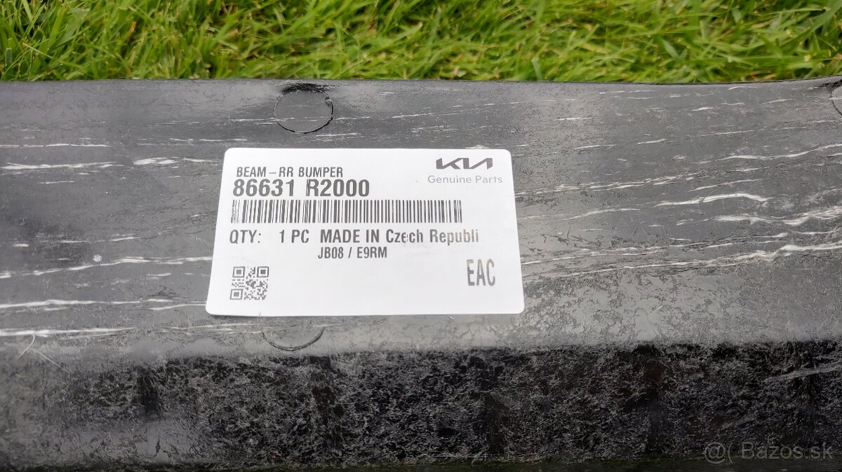 Kia Sportage 5 V a Kia Rio 4 IV - vystuha naraznik celo - 4