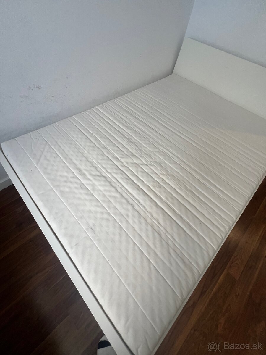 Darujem za odvoz IKEA postel 140x 200 - 4