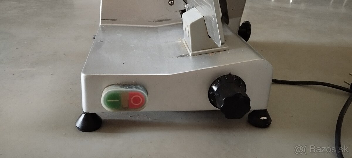 Nárezový stroj Stalgast - 4