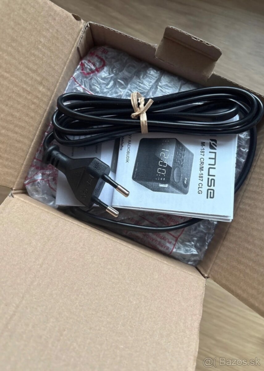 Rádiobudík MUSE M-187CR čierny - 4