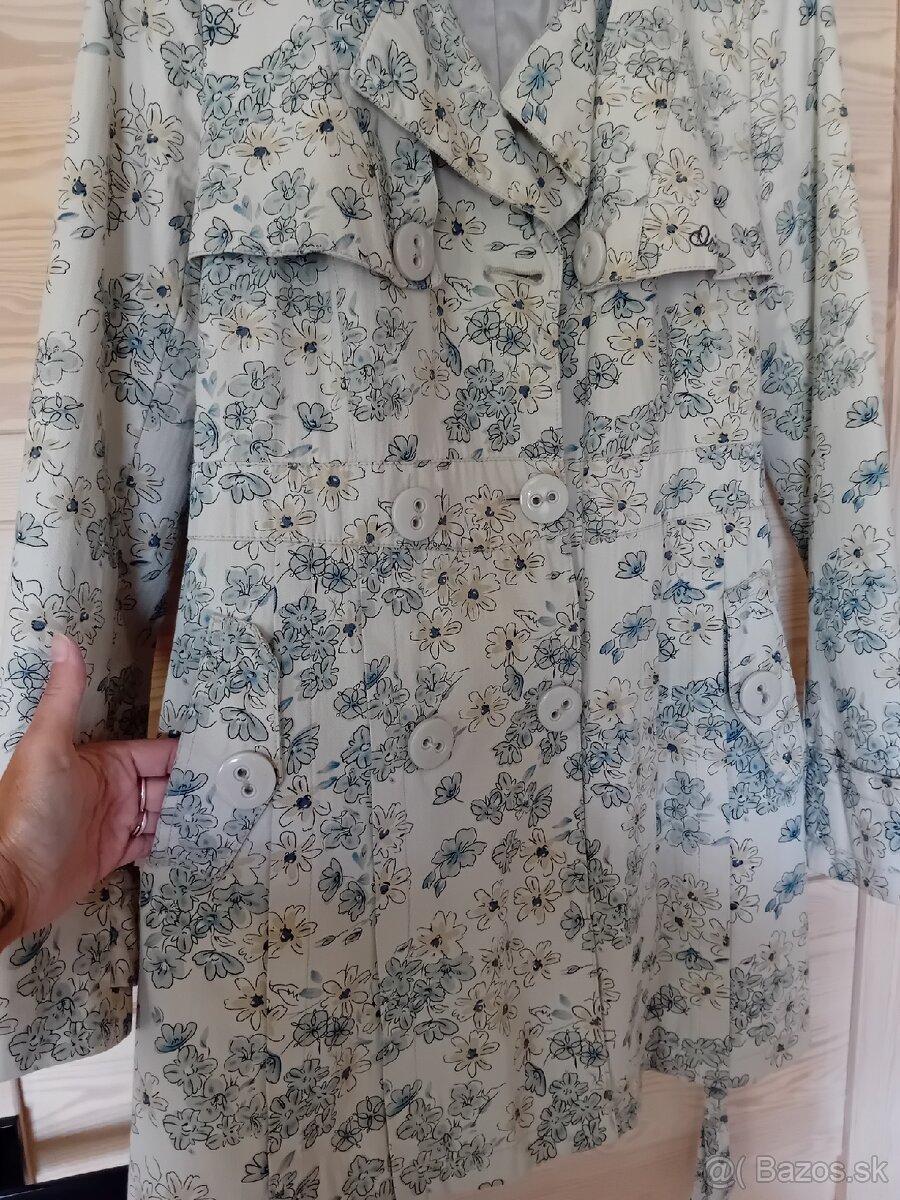 Dámsky extravagantný kabatik - 4