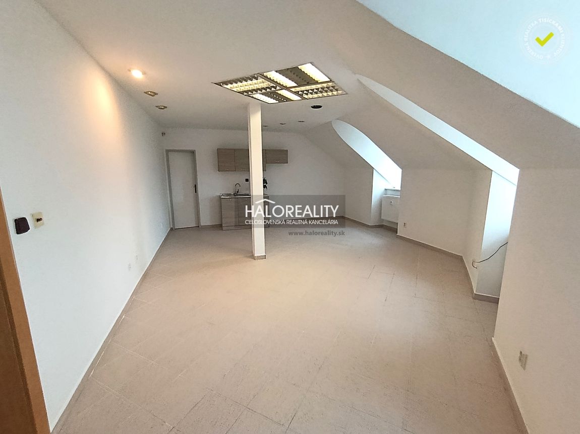 HALO reality - Prenájom, jednoizbový byt Nováky - 4