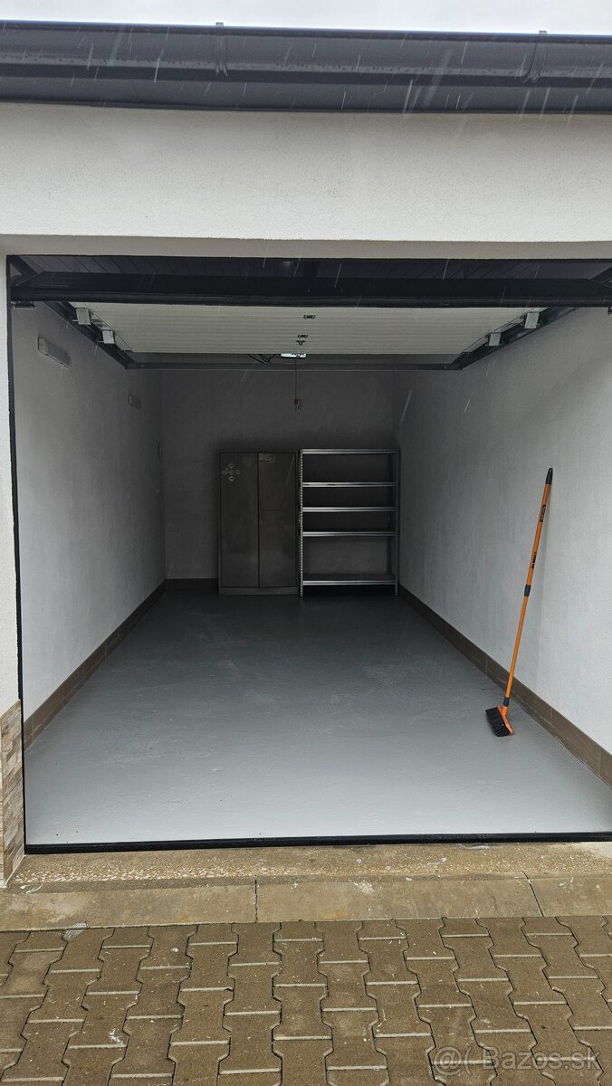 Prenájom Garáž - 4