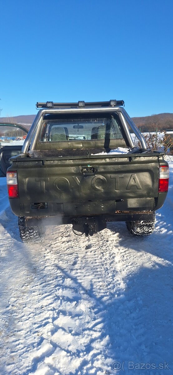 Predam toyota hilux - 4
