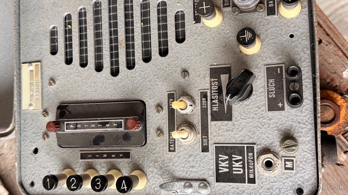 Predám garnitúru k rádiostanici R-849 - 4