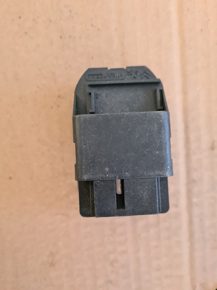 Ovládanie okien Peugeot 206 - 4