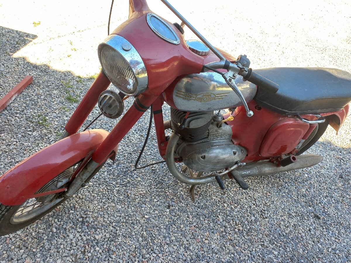 Jawa 250 typ 559 - 4