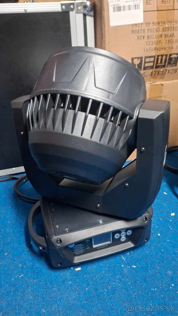 Otočné Hlavy 19x15W - 4
