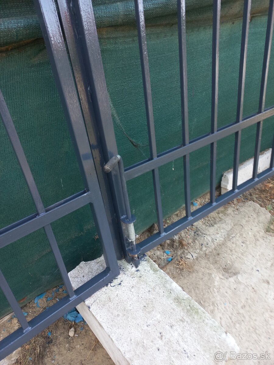Predám kovanú bránu - 4