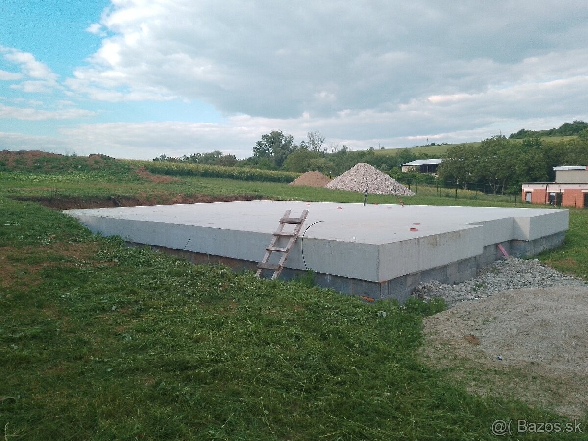 Predám stavebný pozemok - 4
