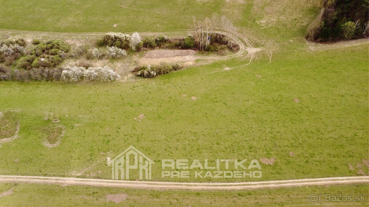 Nádherný investičný pozemok v Ovčiarsku - 4