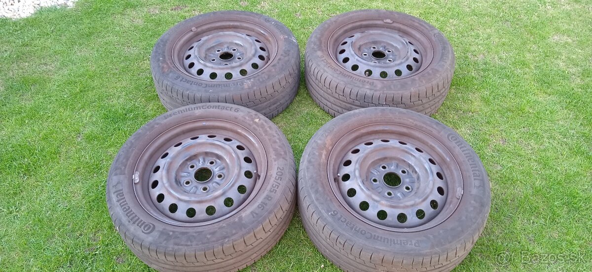 Plechové disky s pneumatikami - 4